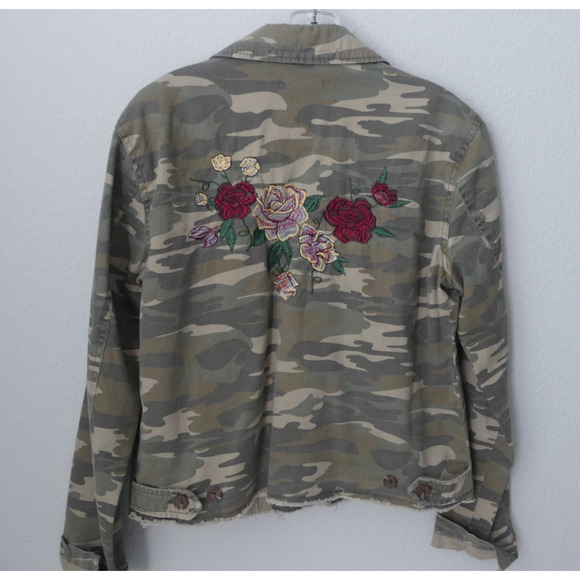 Womens Floral Embroidered Camo Jacket MEDIUM Cropped Cotton Military - Picture 3 of 9